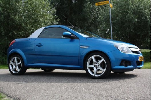 Opel Tigra TwinTop - 1.8-16V Enjoy Cabrio / 99.000KM / NAP / Leder Int - 1