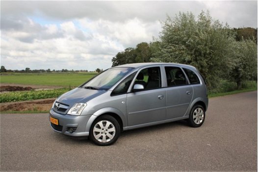 Opel Meriva - 1.6-16V Temptation AUTOMAAT / AIRCO / AFNEEMBARE TREKHAAK / MET NIEUWE APK - 1