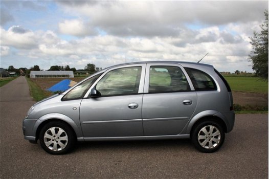 Opel Meriva - 1.6-16V Temptation AUTOMAAT / AIRCO / AFNEEMBARE TREKHAAK / MET NIEUWE APK - 1