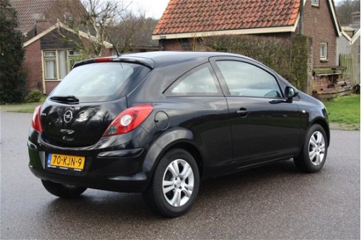 Opel Corsa - 1.4-16V Business AIRCO / NAP / GOED ONDERHOUDEN - 1