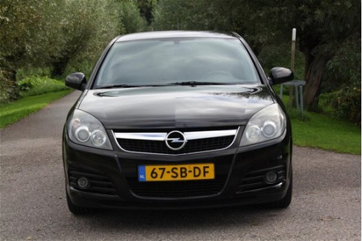 Opel Vectra GTS - 2.2-16V Business 5DRS / ECC / NAV / NAP / GOED ONDERHOUDEN - 1