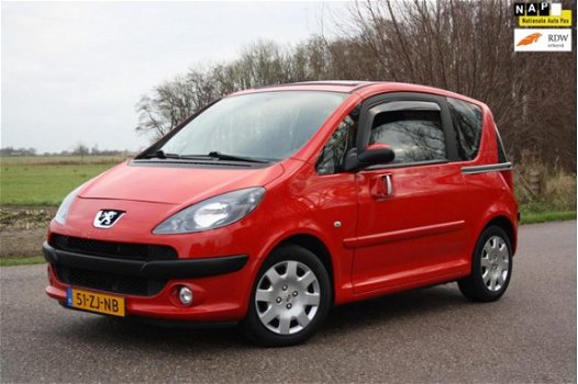 Peugeot 1007 - 1.4 Sporty 3DRS Panorama-Dak AIRCO NAP GOED ONDERHOUDEN - 1