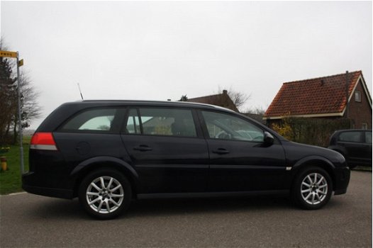 Opel Vectra Wagon - 2.2-16V V-Line AIRCO NAP GOED ONDERHOUDEN - 1