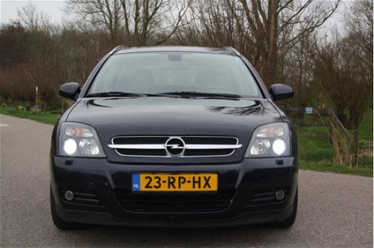 Opel Vectra Wagon - 2.2-16V V-Line AIRCO NAP GOED ONDERHOUDEN - 1