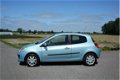 Renault Clio - 1.2 TCE Rip Curl AIRCO CRUISECONTROLE TREKHAAK 1STE EIGENAAR - 1 - Thumbnail