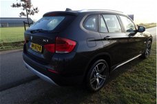 BMW X1 - SDrive18i Executive zeer goed onderhouden Prachtige wagen Navigatie Schuifdak