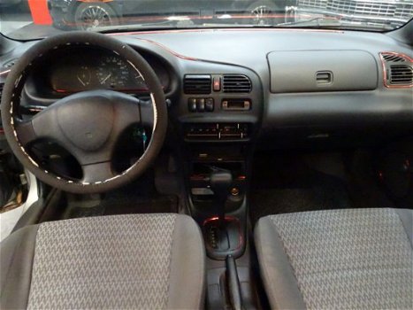 Mazda 323 - 1.5i LX automaat Airco Nap stuurbekrachtiging - 1