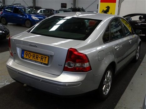 Volvo S40 - 2.4 Momentum Automaat Airco Climate control Trekhaak nap - 1