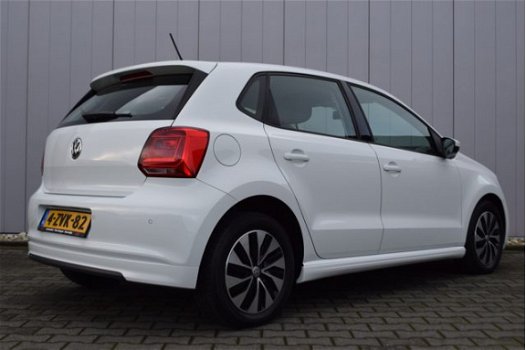 Volkswagen Polo - 1.4 TDi 5Drs BlueMotion Airco, Telefonie, PDC, 15 Inch LMV, Dealer Onderhouden - 1