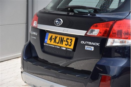 Subaru Outback - 2.0D Executive - 1