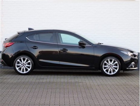 Mazda 3 - 3 2.0 GT-M Leer Navi Cruise Climate 18 Inch 61922 KM - 1