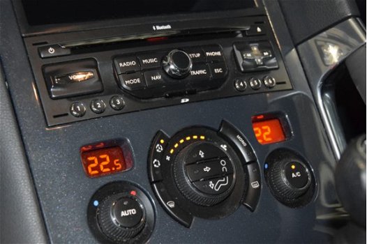 Peugeot 3008 - 1.6 HDiF incl. btw Active Navigatie Panoramadak Licht metaal Rijklaarprijs Inruil Mog - 1