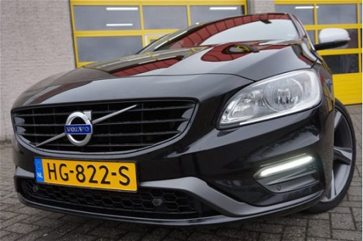 Volvo S60 - 2.0 D2 R-Design Business BJ2015 LED V+A | LMV18