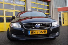 Volvo V70 - 2.0 D3 Dynamic Edition BJ2015 LED V+A | LMV16" | Navi | Trekhaak