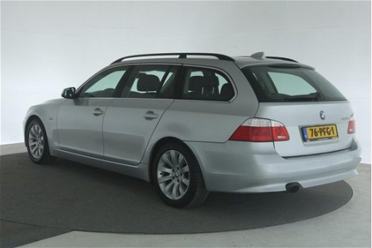 BMW 5-serie Touring - 520i Aut. Edition [ FM Navi Xenon Leder Clima Cruise PDC ] - 1