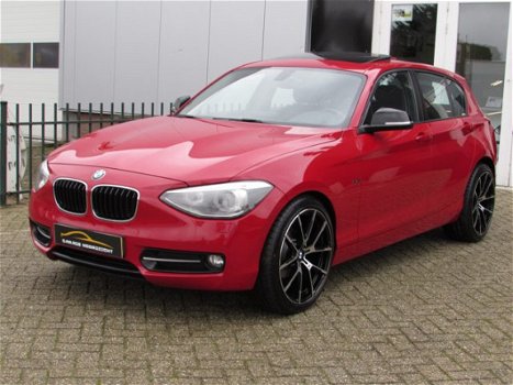 BMW 1-serie - 116i Sport NAVIGATIE PROF|XENON|SCHUIFDAK|PDC|19 INCH M-VELGEN| - 1