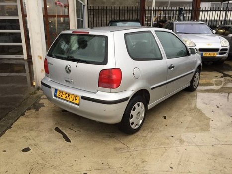 Volkswagen Polo - 1.4 AUT - 1