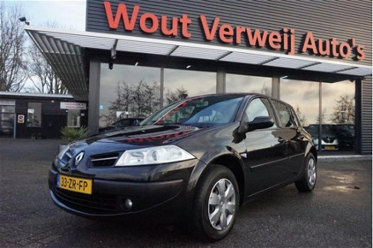 Renault Mégane - 1.6 16V Business L. 5DRS NAVI/Climate - 1