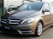 Mercedes-Benz B-klasse - 180 AUTOMAAT SPORTPAKKET (LEDER CLIMATE CRUISE XENON 17INCH ZEER NETTE AUTO - 1 - Thumbnail