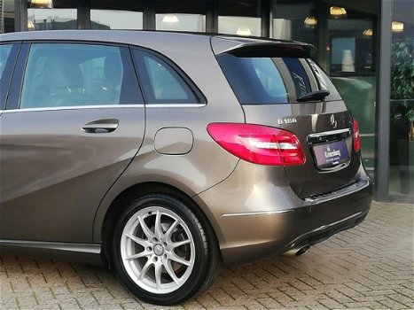 Mercedes-Benz B-klasse - 180 AUTOMAAT SPORTPAKKET (LEDER CLIMATE CRUISE XENON 17INCH ZEER NETTE AUTO - 1