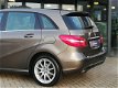 Mercedes-Benz B-klasse - 180 AUTOMAAT SPORTPAKKET (LEDER CLIMATE CRUISE XENON 17INCH ZEER NETTE AUTO - 1 - Thumbnail