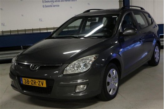 Hyundai i30 CW - 2008 / NAP / AIRCO / NIEUWE APK - 1