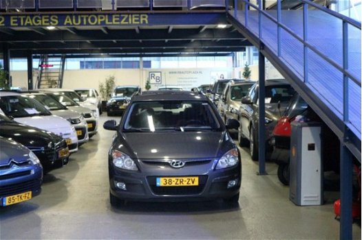 Hyundai i30 CW - 2008 / NAP / AIRCO / NIEUWE APK - 1