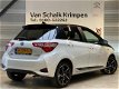 Toyota Yaris - 1.5 Hybrid Bi-Tone Navigatie, Climate, Cruise c. Dealer onderhouden, LED verlichting, - 1 - Thumbnail