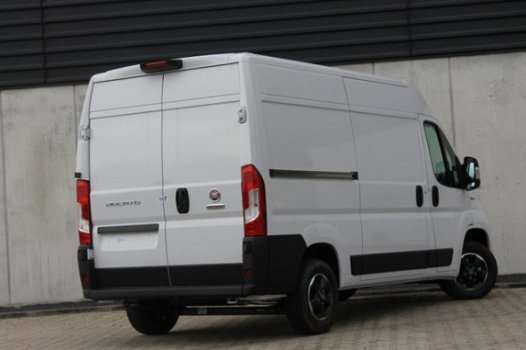 Fiat Ducato - 2.3 MJ L1H1 120PK Luxury Pro Navi Camera 3 zits LM Clima Cruise - 1