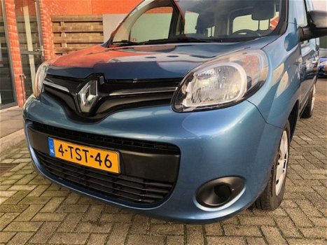 Renault Kangoo Family - 1.2 TCe Expression Start&Stop Navigatie, Trekhaak, Set winterbanden - 1