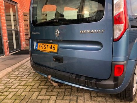 Renault Kangoo Family - 1.2 TCe Expression Start&Stop Navigatie, Trekhaak, Set winterbanden - 1