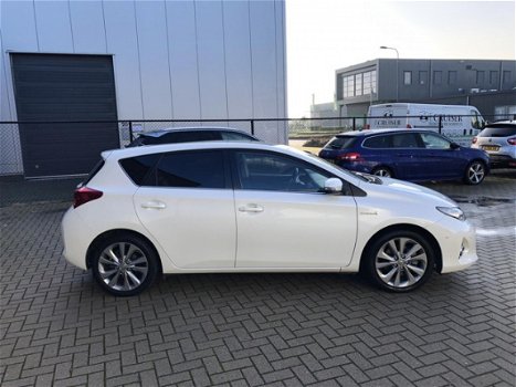 Toyota Auris - 1.8 Hybrid Executive Trekhaak/Camera/Pano/Slechts 63DKM - 1