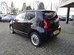 Volkswagen Up! - 1.0 high up BLACK UP, Airco, Cruise, PDC, NAVI, Meest luxe uitvoering Dealeronderh - 1 - Thumbnail