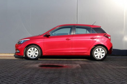 Hyundai i20 - 1.2 HP i-Motion 5drs | Nieuwjaarsactie | Parkeersensoren | Cruise control | Airco | Bl - 1