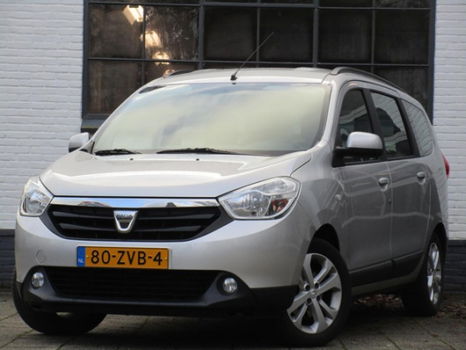 Dacia Lodgy - 1.2 Tce 115PK 5p Prestige / Navigatie / Ruime auto / Nette staat / - 1