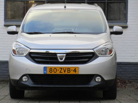 Dacia Lodgy - 1.2 Tce 115PK 5p Prestige / Navigatie / Ruime auto / Nette staat / - 1