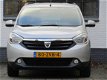 Dacia Lodgy - 1.2 Tce 115PK 5p Prestige / Navigatie / Ruime auto / Nette staat / - 1 - Thumbnail