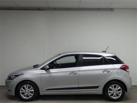 Hyundai i20 - 1.0 100PK Go NAVIGATIE & VELGEN - 1