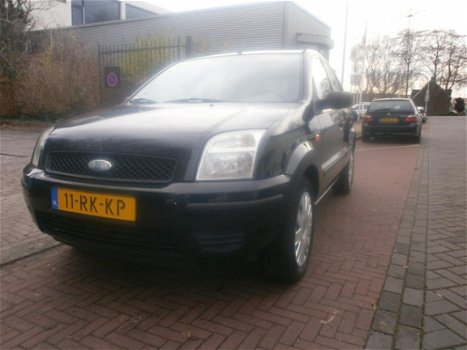 Ford Fusion - 1.4-16V Celebration - 1