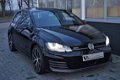 Volkswagen Golf - 2.0 GTD DSG Pano|Navi|Xenon|DCC Zwart Metallic - 1 - Thumbnail