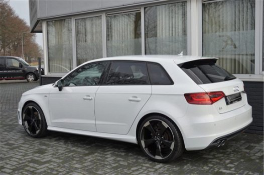 Audi A3 Sportback - 1.4 TFSI CoD S-Line MMI|Xenon|Cruis|PDC Wit - 1