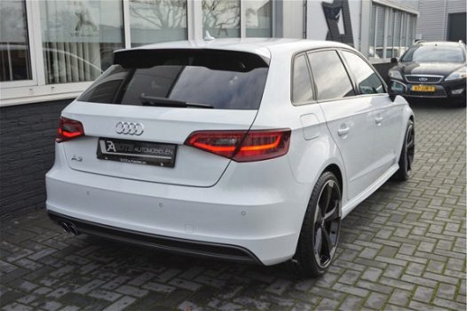 Audi A3 Sportback - 1.4 TFSI CoD S-Line MMI|Xenon|Cruis|PDC Wit - 1