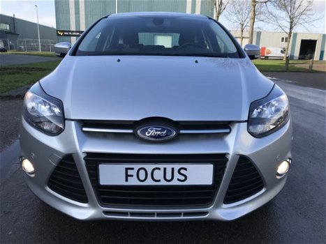 Ford Focus - 1.0 EcoBoost Trend 5-Deurs 125 PK. Clima, CPV, Elektr.ramen, Parkeerhulp, Radio-CD, LMv - 1