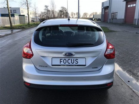 Ford Focus - 1.0 EcoBoost Trend 5-Deurs 125 PK. Clima, CPV, Elektr.ramen, Parkeerhulp, Radio-CD, LMv - 1