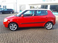 Skoda Fabia - 1.4-16V Ambiente WIT DAK