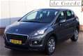 Peugeot 3008 - 1.6 e-HDi Blue Lease org. NL-auto automaat , panoramadak navigatie - 1 - Thumbnail