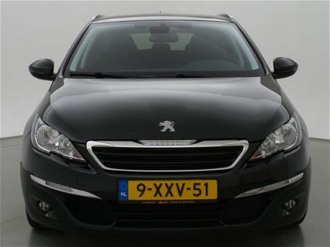 Peugeot 308 SW - 1.6 BLUE LEASE EXECUTIVE + NAVIGATIE / PANORAMA / TREKHAAK - 1