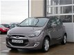 Hyundai ix20 - 1.4i i Airco, Elekt Pakket, Lmv, Weinig Km - 1 - Thumbnail