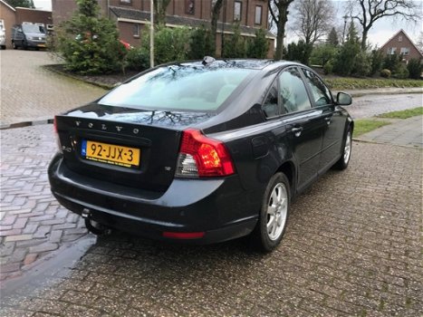 Volvo S40 - 1.8 Edition I Navigatie/Trekhaak/Pdc/Lmv - 1