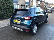 Renault Captur - 0.9 TCe Limited Two Tone